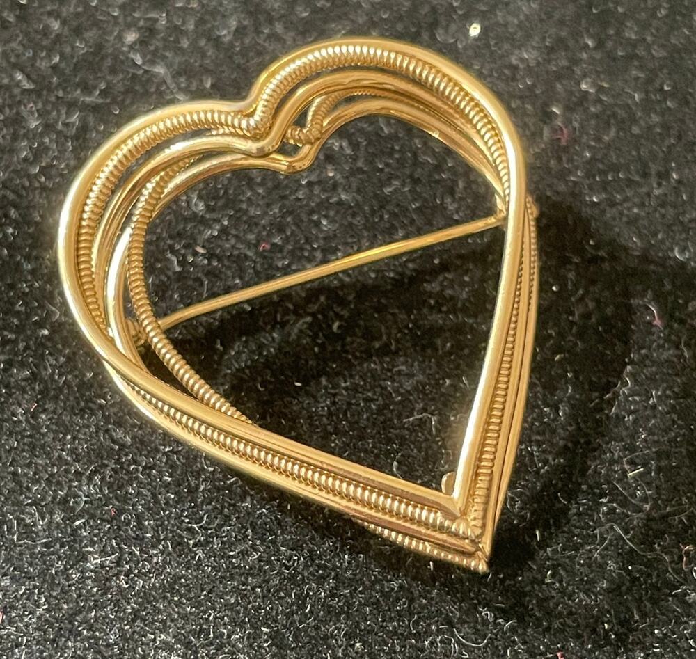 Vintage WELLS 1/20 12k GF yellow gold open heart brooch